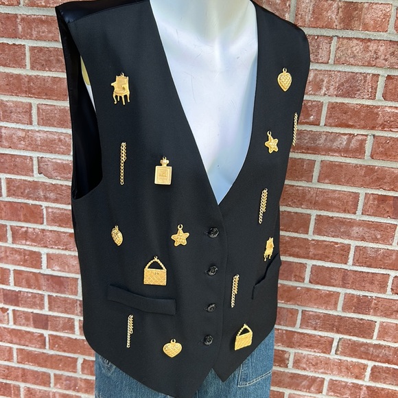 Veleno Sportswear Black/Goldtone Charmed Women’s Vest - Picture 6 of 8